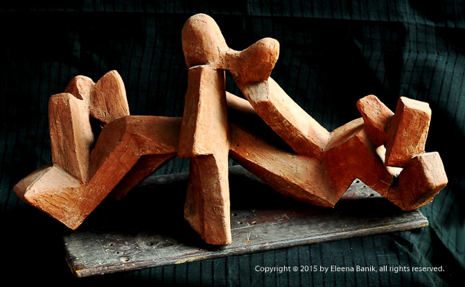 The Kissers, Terracota Sculpture, Angle 2